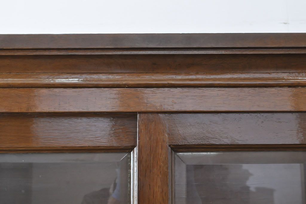 アンティーク家具　ナラ材　古い洋館で使われていた上品な雰囲気あふれる収納棚(食器棚、本箱、ブックケース、店舗什器、陳列棚)(R-051599)