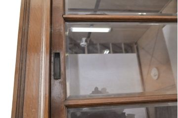 アンティーク家具　ナラ材　古い洋館で使われていた上品な雰囲気あふれる収納棚(食器棚、本箱、ブックケース、店舗什器、陳列棚)(R-051599)