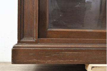 アンティーク家具　ナラ材　古い洋館で使われていた上品な雰囲気あふれる収納棚(食器棚、本箱、ブックケース、店舗什器、陳列棚)(R-051599)