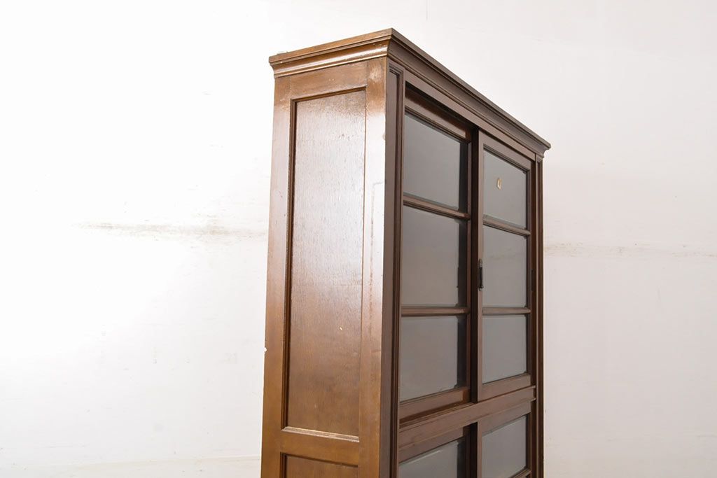 アンティーク家具　ナラ材　古い洋館で使われていた上品な雰囲気あふれる収納棚(食器棚、本箱、ブックケース、店舗什器、陳列棚)(R-051599)