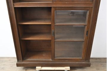 アンティーク家具　ナラ材　古い洋館で使われていた上品な雰囲気あふれる収納棚(食器棚、本箱、ブックケース、店舗什器、陳列棚)(R-051599)