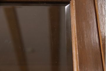 アンティーク家具　ナラ材　古い洋館で使われていた上品な雰囲気あふれる収納棚(食器棚、本箱、ブックケース、店舗什器、陳列棚)(R-051600)