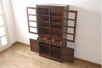 中古　美品　松本民芸家具　特注品　落ち着きのある大人空間にもってこい!上品な重ね食器棚(収納棚、戸棚、キャビネット、飾り棚、本箱)(定価約55万円)(R-051611)