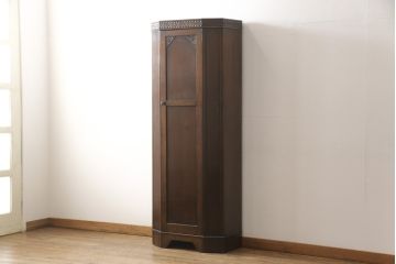 イギリスアンティーク　オーク材　小振りなサイズが使いやすいワードローブ(ホールローブ、洋服タンス、キャビネット)(R-051616)