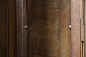 イギリスアンティーク　オーク材　小振りなサイズが使いやすいワードローブ(ホールローブ、洋服タンス、キャビネット)(R-051616)