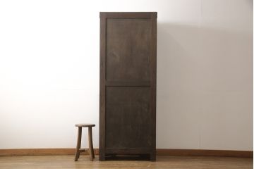 イギリスアンティーク　オーク材　小振りなサイズが使いやすいワードローブ(ホールローブ、洋服タンス、キャビネット)(R-051616)