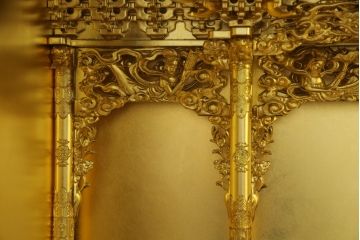 中古　未使用　展示品　100代　金仏壇「悟空」　取り入れやすいサイズが嬉しい長岡仏壇(定価約180万円)(R-051620)
