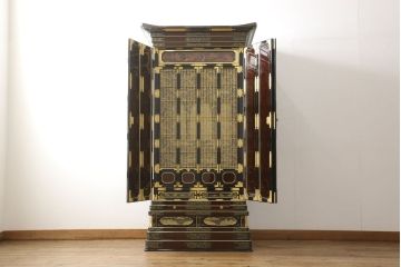 中古　未使用　展示品　100代　金仏壇「白木彫」　和と洋どちらの空間にもおすすめの長岡仏壇(定価約180万円)(R-051621)