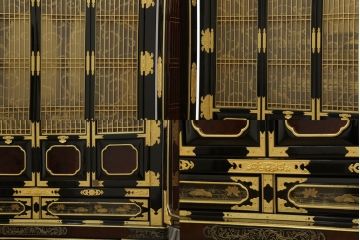 中古　未使用　展示品　100代　金仏壇「白木彫」　和と洋どちらの空間にもおすすめの長岡仏壇(定価約180万円)(R-051621)