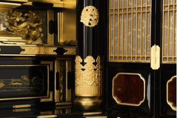 中古　未使用　展示品　100代　金仏壇「白木彫」　和と洋どちらの空間にもおすすめの長岡仏壇(定価約180万円)(R-051621)