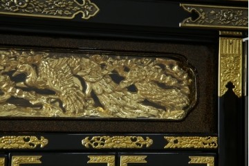 中古　未使用　展示品　70代　金仏壇「大空」　梨地塗り　落ち着きのある明るい佇まいが魅力の長岡仏壇　定価約120万円　(R-051622)