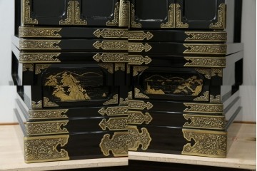 中古　未使用　展示品　70代　金仏壇「大空」　梨地塗り　落ち着きのある明るい佇まいが魅力の長岡仏壇　定価約120万円　(R-051622)