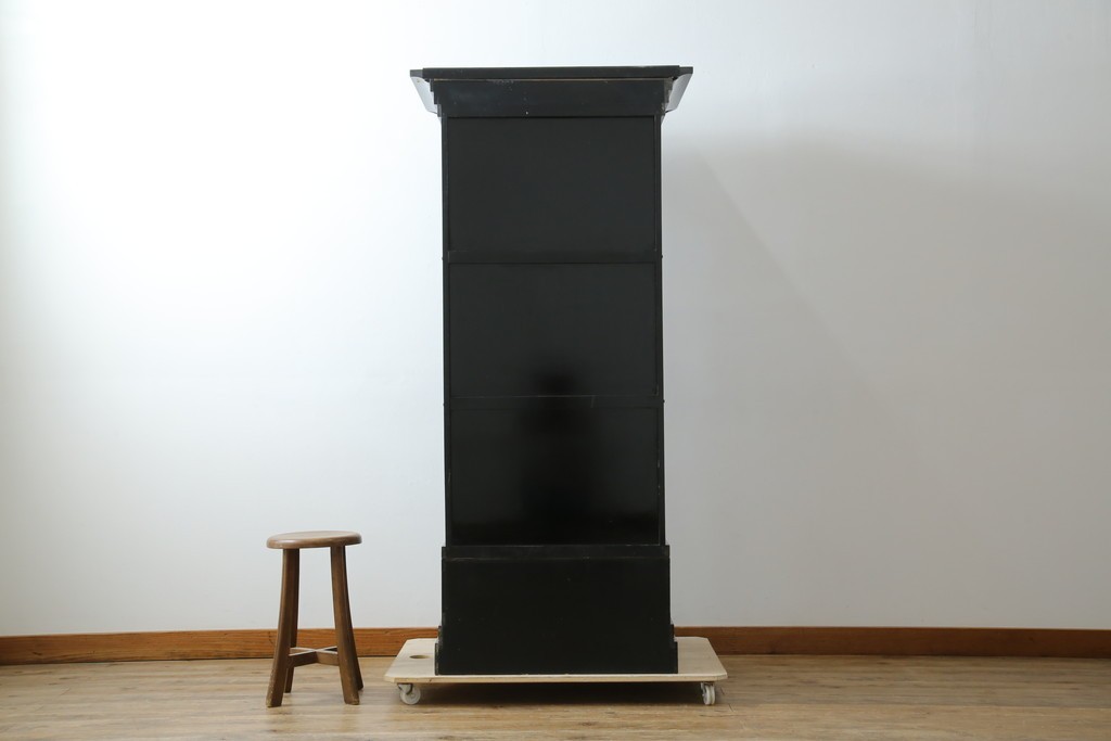 中古　未使用　展示品　70代　金仏壇「大空」　梨地塗り　落ち着きのある明るい佇まいが魅力の長岡仏壇　定価約120万円　(R-051622)