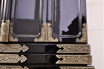 中古　未使用　展示品　70代　金仏壇「大空」　梨地塗り　落ち着きのある明るい佇まいが魅力の長岡仏壇(定価約120万円)(R-051622)