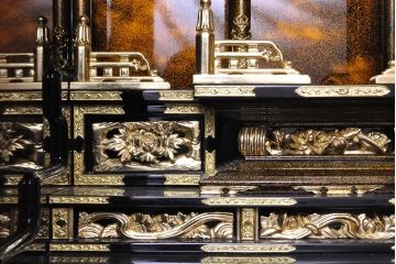 中古　未使用　展示品　70代　金仏壇「大空」　梨地塗り　落ち着きのある明るい佇まいが魅力の長岡仏壇(定価約120万円)(R-051622)