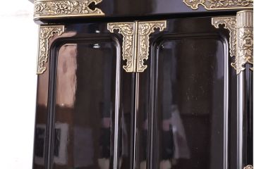 中古　未使用　展示品　70代　金仏壇「大空」　梨地塗り　落ち着きのある明るい佇まいが魅力の長岡仏壇(定価約120万円)(R-051622)