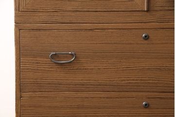 和製ヴィンテージ　衣装盆付き　渋く落ち着いた佇まいが魅力の二段重ね総桐箪笥(和タンス、着物箪笥、ビンテージ、桐たんす)(R-051633)