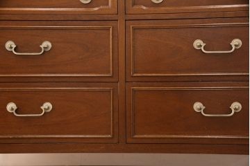 中古　DREXEL HERITAGE(ドレクセルヘリテイジ)　Triune(トライユン)　マホガニー材　チェスト(サイドボード、引き出し、ドレッサー)(R-051634)