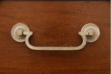 中古　DREXEL HERITAGE(ドレクセルヘリテイジ)　Triune(トライユン)　マホガニー材　チェスト(サイドボード、引き出し、ドレッサー)(R-051634)