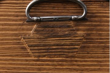和製アンティーク　渋く落ち着いた佇まいが魅力的な重ねの総桐箪笥(和タンス、引き出し、桐たんす)(R-051639)