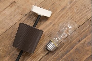 中古　松本民芸家具　矢羽型笠　モダンな雰囲気を醸しだす天井照明(吊り下げ照明、ペンダント照明、シェード)(R-051645)