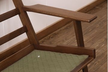 中古　デンマーク家具　Hans J Wegner(ハンス・J・ウェグナー)　GETAMA(ゲタマ)　GE290　オーク材　淡いトーンの色合いがお洒落な3人掛けソファ(アームソファ)(R-051649)