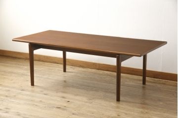 中古　デンマーク家具　Hans J Wegner(ハンス・J・ウェグナー)　GETAMA(ゲタマ)　洗練されたスタイリッシュさが魅力的なセンターテーブル(コーヒーテーブル、リビングテーブル)(R-051650)