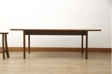 中古　デンマーク家具　Hans J Wegner(ハンス・J・ウェグナー)　GETAMA(ゲタマ)　洗練されたスタイリッシュさが魅力的なセンターテーブル(コーヒーテーブル、リビングテーブル)(R-051650)