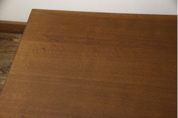 中古　デンマーク家具　Hans J Wegner(ハンス・J・ウェグナー)　GETAMA(ゲタマ)　洗練されたスタイリッシュさが魅力的なセンターテーブル(コーヒーテーブル、リビングテーブル)(R-051650)