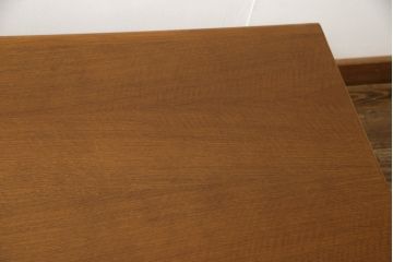中古　デンマーク家具　Hans J Wegner(ハンス・J・ウェグナー)　GETAMA(ゲタマ)　洗練されたスタイリッシュさが魅力的なセンターテーブル(コーヒーテーブル、リビングテーブル)(R-051650)