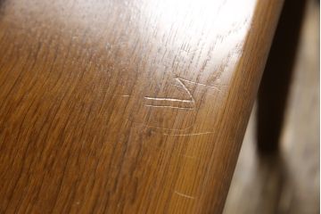 中古　デンマーク家具　Hans J Wegner(ハンス・J・ウェグナー)　GETAMA(ゲタマ)　洗練されたスタイリッシュさが魅力的なセンターテーブル(コーヒーテーブル、リビングテーブル)(R-051650)