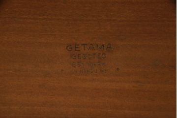 中古　デンマーク家具　Hans J Wegner(ハンス・J・ウェグナー)　GETAMA(ゲタマ)　洗練されたスタイリッシュさが魅力的なセンターテーブル(コーヒーテーブル、リビングテーブル)(R-051650)