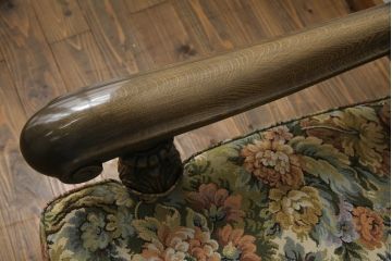 中古　神戸洋家具　永田良介商店　ゲンコツ型　最高峰!花柄ファブリックが格調高い空間を演出する3人掛けソファ(定価約150万円)(アームソファ、三人掛け、3P)(R-051654)