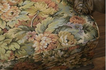 中古　神戸洋家具　永田良介商店　ゲンコツ型　最高峰!花柄ファブリックが格調高い空間を演出する3人掛けソファ(定価約150万円)(アームソファ、三人掛け、3P)(R-051654)