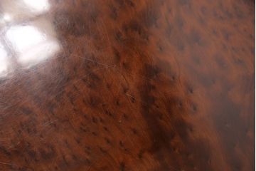 中古　楓(カエデ)材　鳥眼杢(バーズアイ)一枚板　自然な木の風合いを活かした、分厚い天板の特大座卓(ローテーブル)(R-051655)
