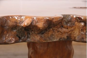 中古　楓(カエデ)材　鳥眼杢(バーズアイ)一枚板　自然な木の風合いを活かした、分厚い天板の特大座卓(ローテーブル)(R-051655)