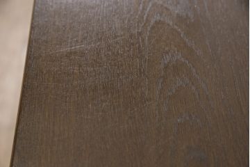 ヴィンテージ家具　ジャパンビンテージ　ナラ材　日田工芸風　凝ったデザインの天板とパーケット柄の扉が魅力の上質なサイドボード(サイドキャビネット、リビングボード、テレビボード、テレビ台、ローボード、収納棚)(R-051656)