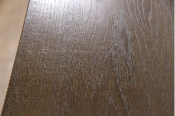 ヴィンテージ家具　ジャパンビンテージ　ナラ材　日田工芸風　凝ったデザインの天板とパーケット柄の扉が魅力の上質なサイドボード(サイドキャビネット、リビングボード、テレビボード、テレビ台、ローボード、収納棚)(R-051656)