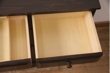 中古　北海道民芸家具　天板リメイク　和・洋どちらの空間にも合わせやすいサイドボード(キャビネット、収納棚、戸棚、サイドキャビネット)(R-051658)