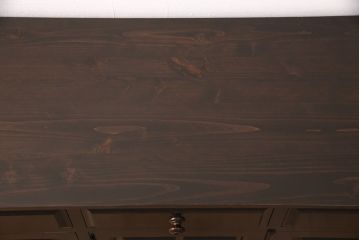 中古　北海道民芸家具　天板リメイク　和・洋どちらの空間にも合わせやすいサイドボード(キャビネット、収納棚、戸棚、サイドキャビネット)(R-051658)