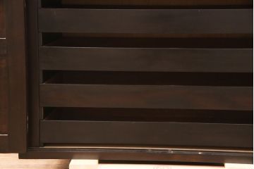 中古　松本民芸家具　脚(台輪)付きリメイク　取り入れやすいサイズが嬉しい!衣装盆付き収納棚(和タンス、着物箪笥、戸棚、引き出し)(R-051659)