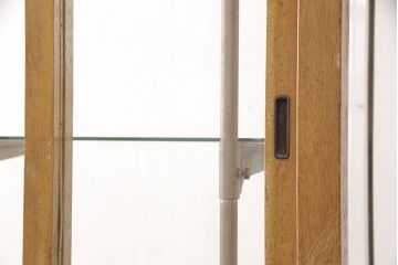 和製アンティーク　希少!!半円型で珍しいデザインが魅力的な縦型Rガラスケース(曲面ガラス、ショーケース、陳列棚、店舗什器、キャビネット、曲げガラス)(R-051661)
