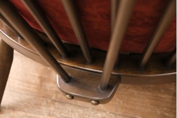 ヴィンテージ家具　ERCOL(アーコール)　エバーグリーン　エレガントな雰囲気漂う1人掛けイージーチェア(ラウンジチェア、アームチェア、椅子、ソファ、ビンテージ)(R-051665)
