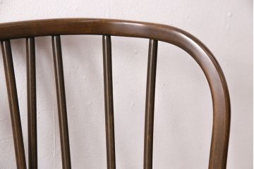 ヴィンテージ家具　ERCOL(アーコール)　エバーグリーン　エレガントな雰囲気漂う1人掛けイージーチェア(ラウンジチェア、アームチェア、椅子、ソファ、ビンテージ)(R-051665)