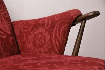 ヴィンテージ家具　ERCOL(アーコール)　艶やかなカラーが目を引くスツール(オットマン)付きビンテージ二人掛けソファ(アームソファ)(R-051667)