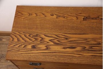中古　美品　三越百貨店取扱い　手作り国産家具　民芸家具　栗材の明るい色合いとくっきりとした木目が魅力の民芸箪笥(チェスト、引き出し、サイドチェスト、ローボード)(R-051682)