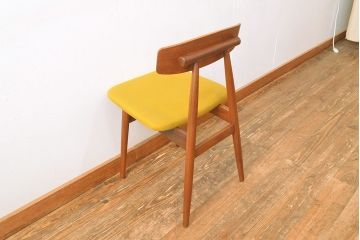 ビンテージ家具　デンマーク　チーク材　北欧スタイルの空間づくりにおすすめのデスク&チェアセット(ワークデスク、片袖机、椅子、ヴィンテージ)(R-051687)
