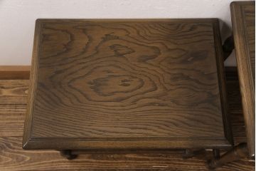中古　美品　神戸洋家具・永田良介商店　クラシカルな雰囲気漂うネストテーブル(サイドテーブル、飾り台)(R-051690)