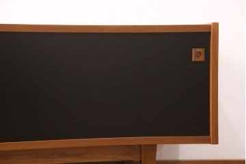 中古　karf(カーフ)オリジナル　北欧ビンテージ風家具　チーク材　2wayが嬉しい!ナチュラルスタイルにもモダンスタイルにもなるローボード(テレビ台、テレビボード、リビングボード、収納棚、ヴィンテージ風)(R-051692)