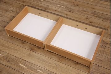 中古　美品　神戸洋家具　永田良介商店　気品あるクラシカルなデザインが素敵なキャビネット(食器棚、収納棚)(R-051694)